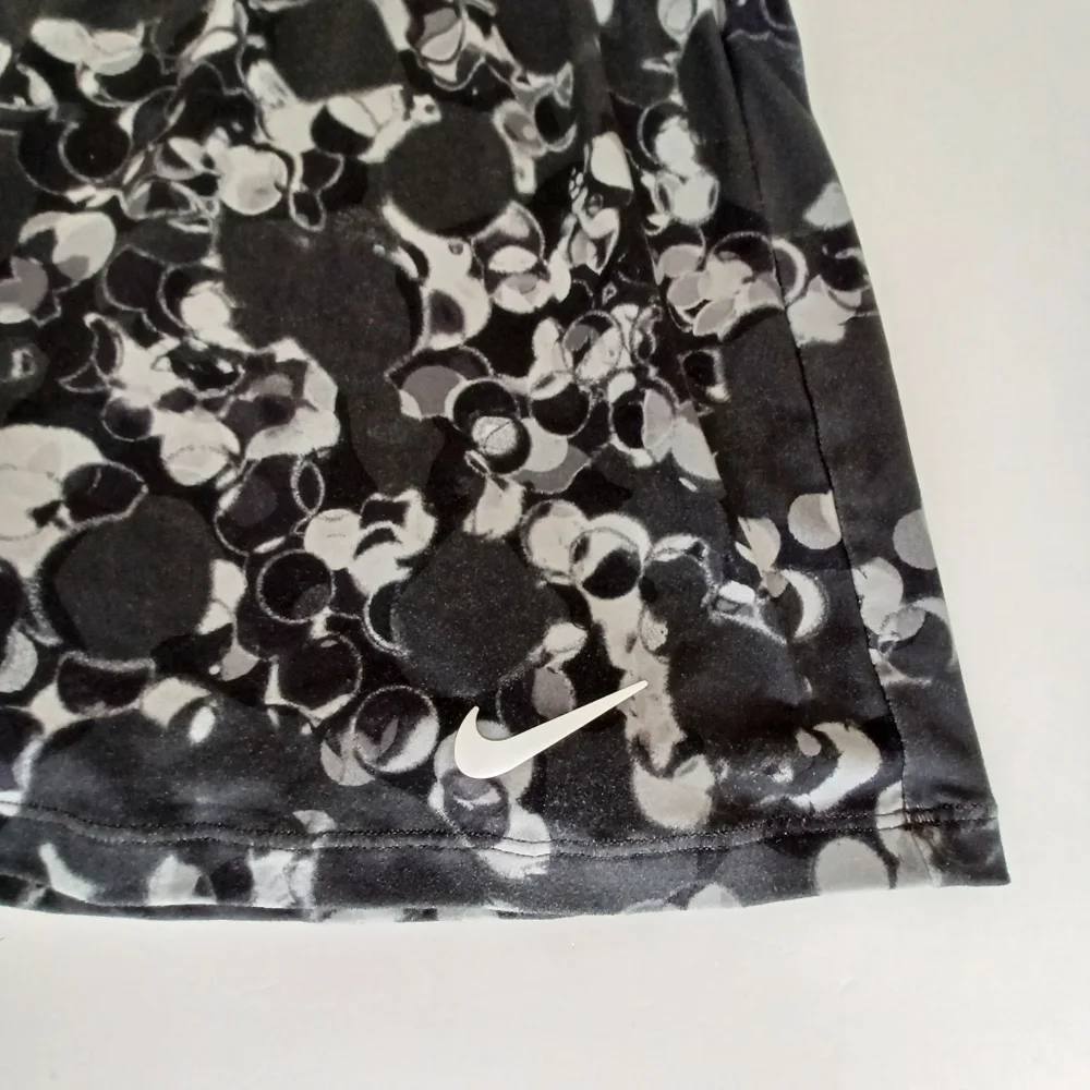 Nike Court Pure Print Dri-Fit Active Skort Skirted Shorts Sz Med Black Gray